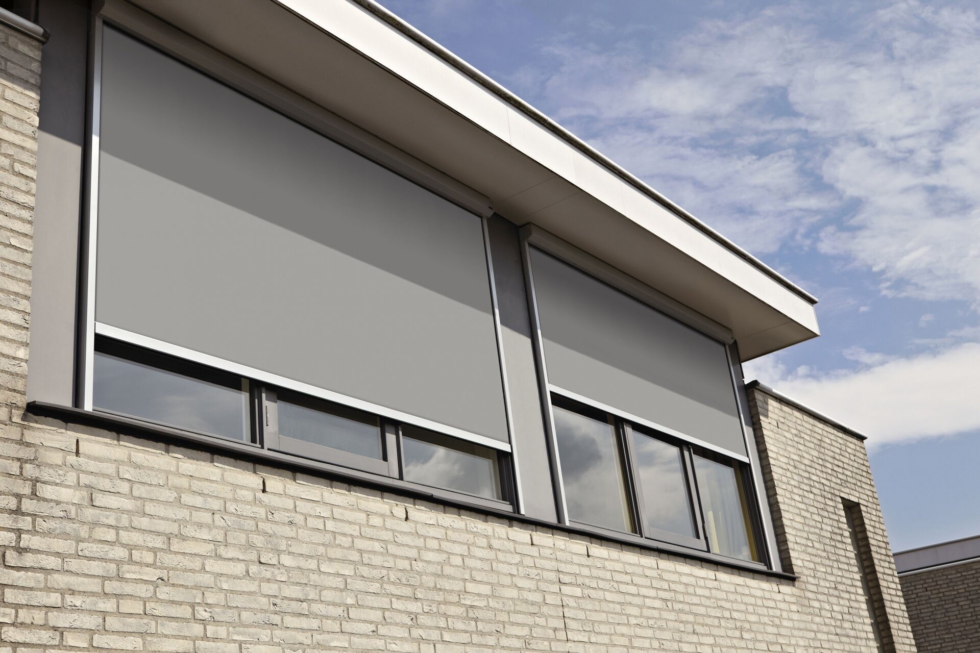 Buitenzonwering & rolluiken De Zon Woning & Projektinrichting